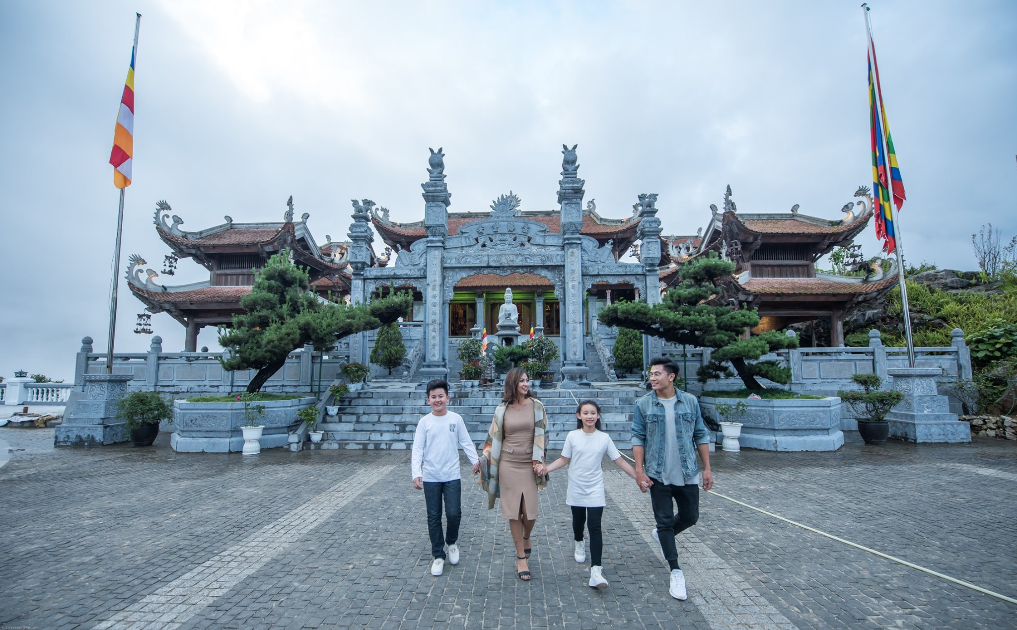 Bảo An Thiền Tự cổ kính giữa không gian yên tĩnh của núi rừng Tây Bắc.