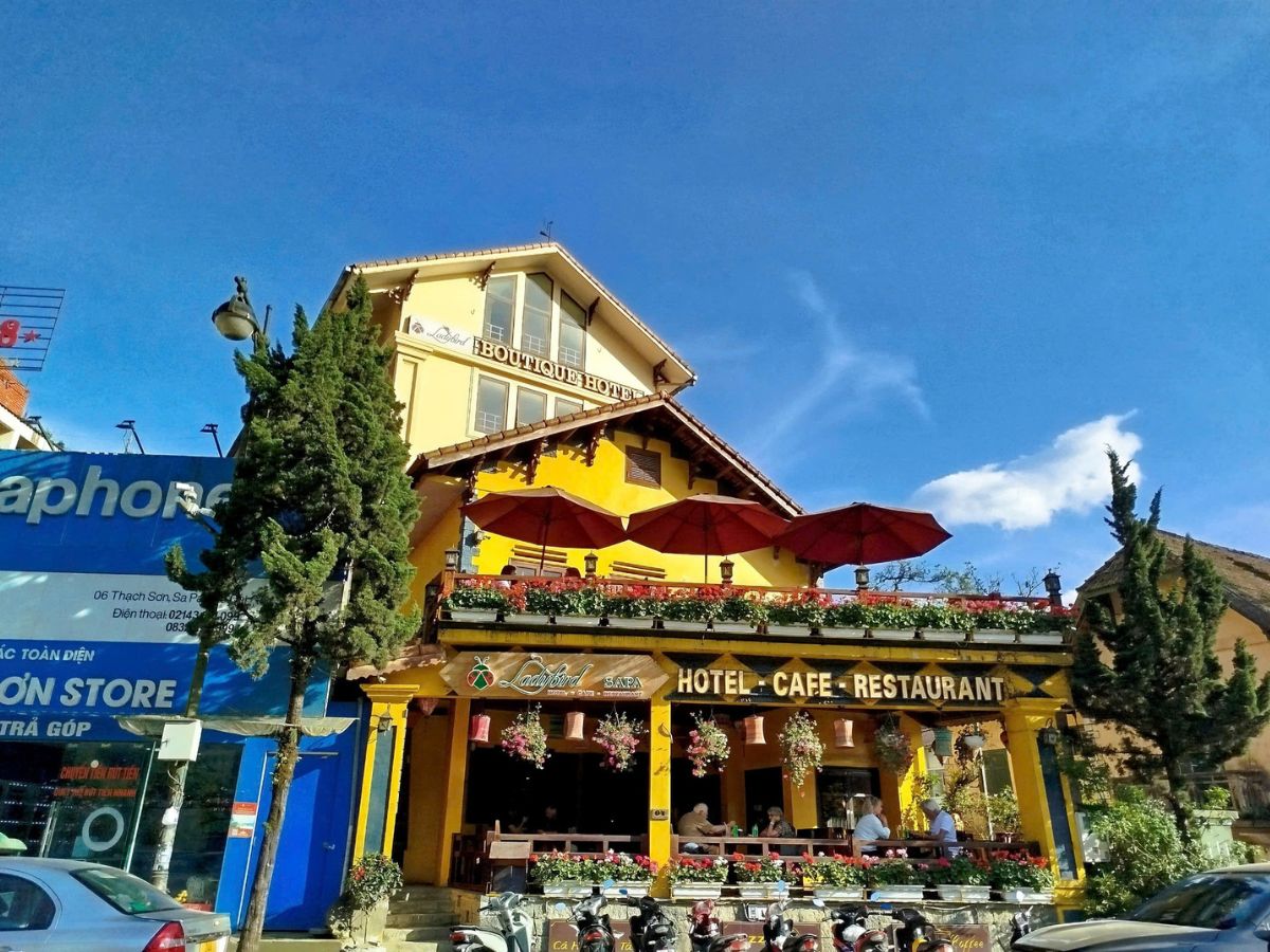 Ladybird Restaurant tọa lạc trong khách sạn 3 sao giữa trung tâm Sa Pa. (Nguồn: Sưu tầm)