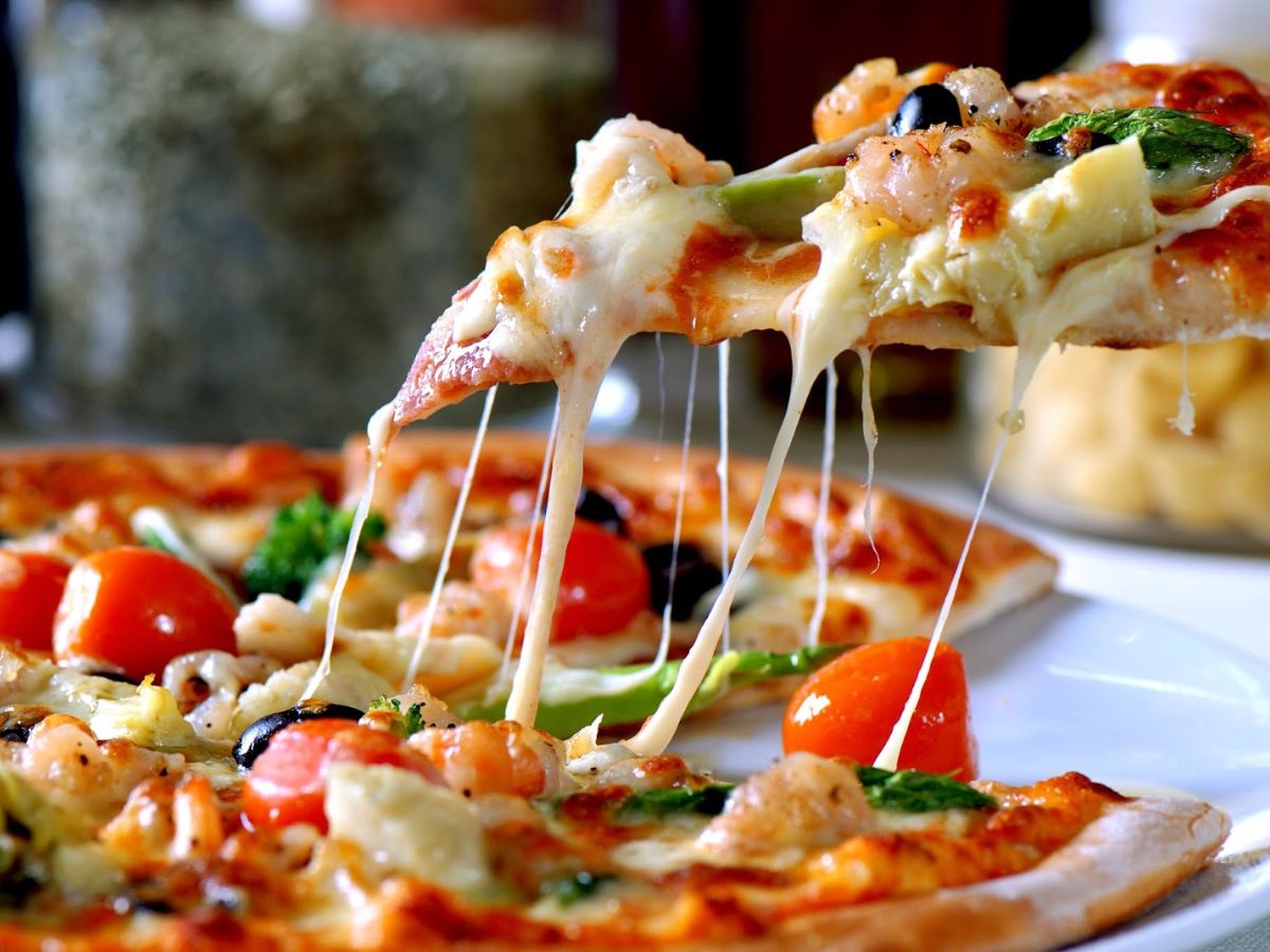 Pizza đậm đà và mì Ý chuẩn phong cách phương Tây. (Nguồn: Sưu tầm)
