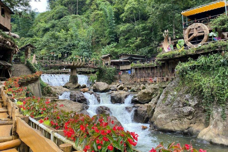 Bản Cát Cát mùa hè