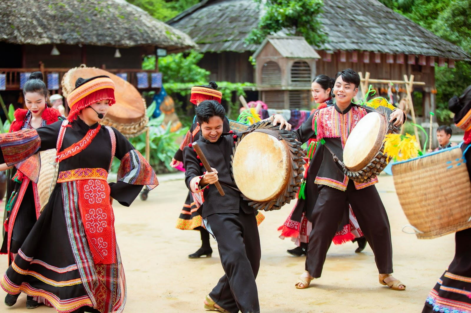 情侶在雲村(Bản Mây)一同留下浪漫時刻