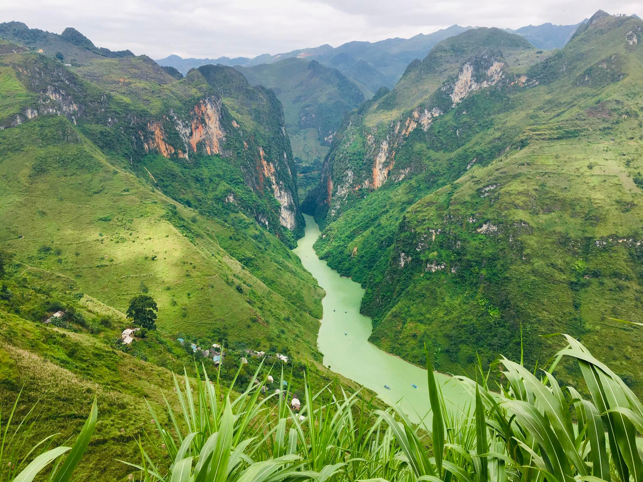 河江壯闊震撼的自然景觀