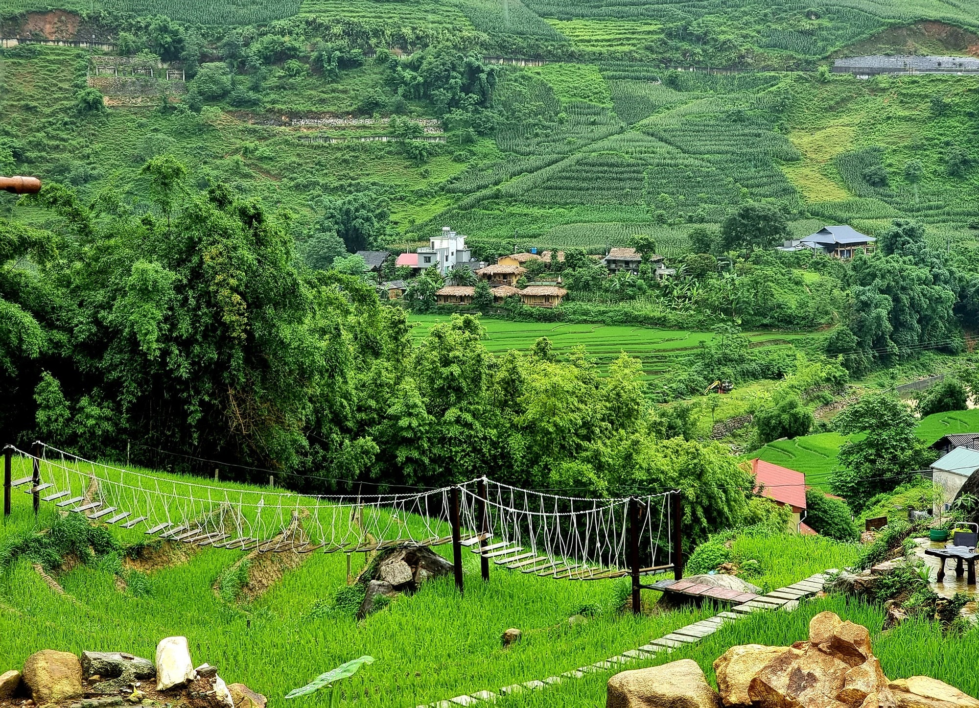 Bản Tả Van là bản làng du lịch nổi tiếng tại Sa Pa.