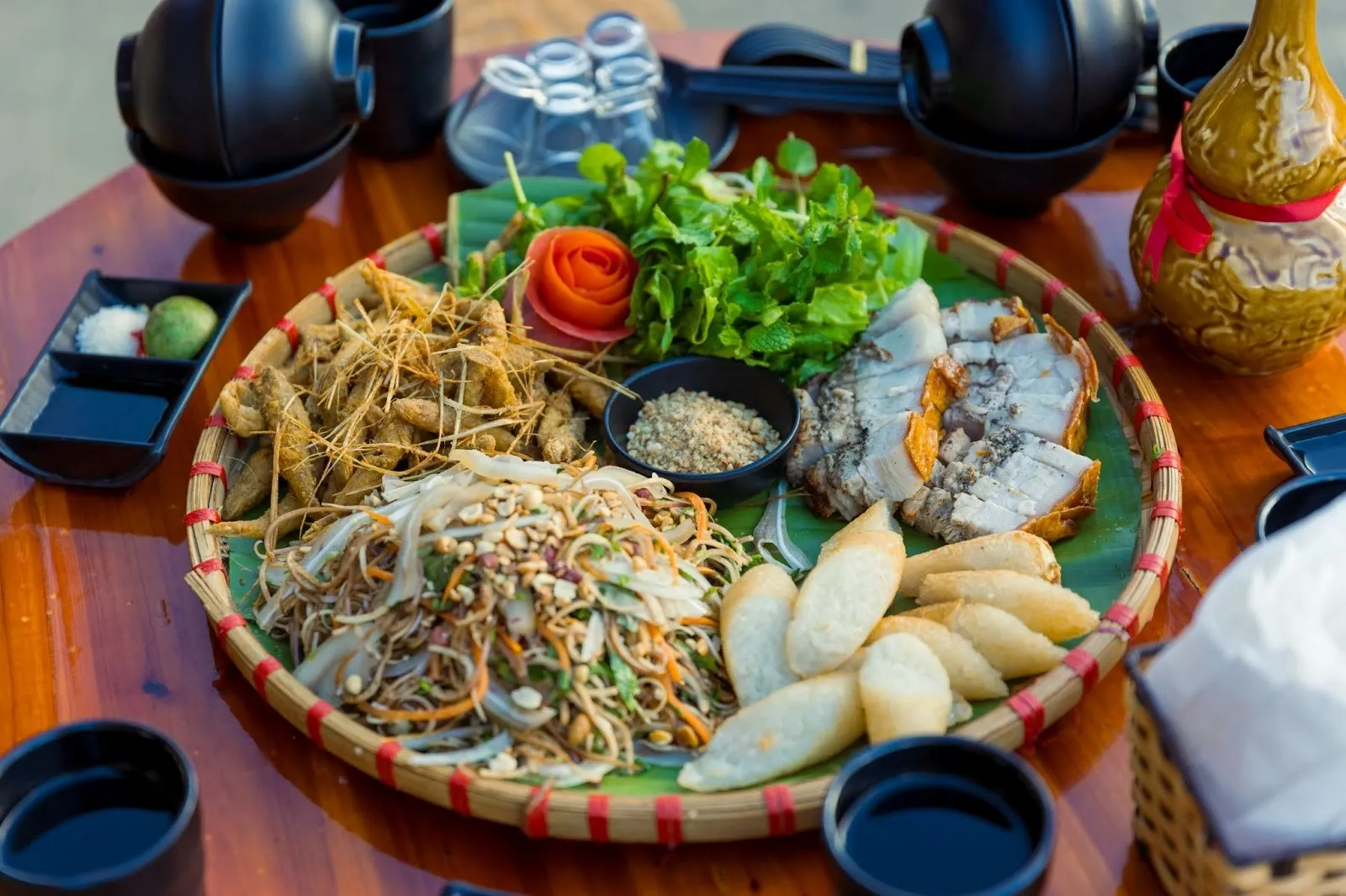 Du khách nên đặt món trước để được phục vụ tốt nhất