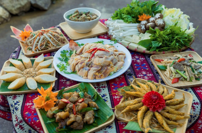 Những món ăn đặc sản Tây Bắc được phục vụ tại Bản Mây Fansipan