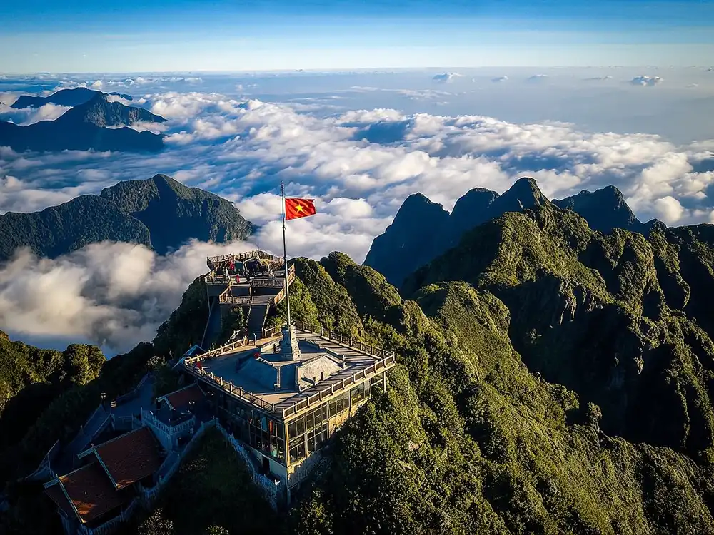 Sapa is a famous tourist destination in Vietnam, loved by many foreign tourists