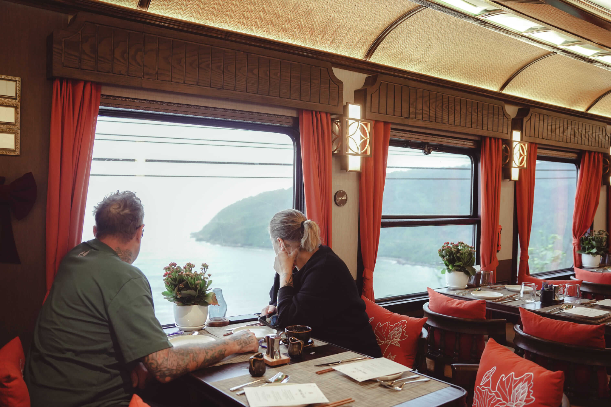Tourists should plan their itinerary in advance to choose a suitable travel schedule