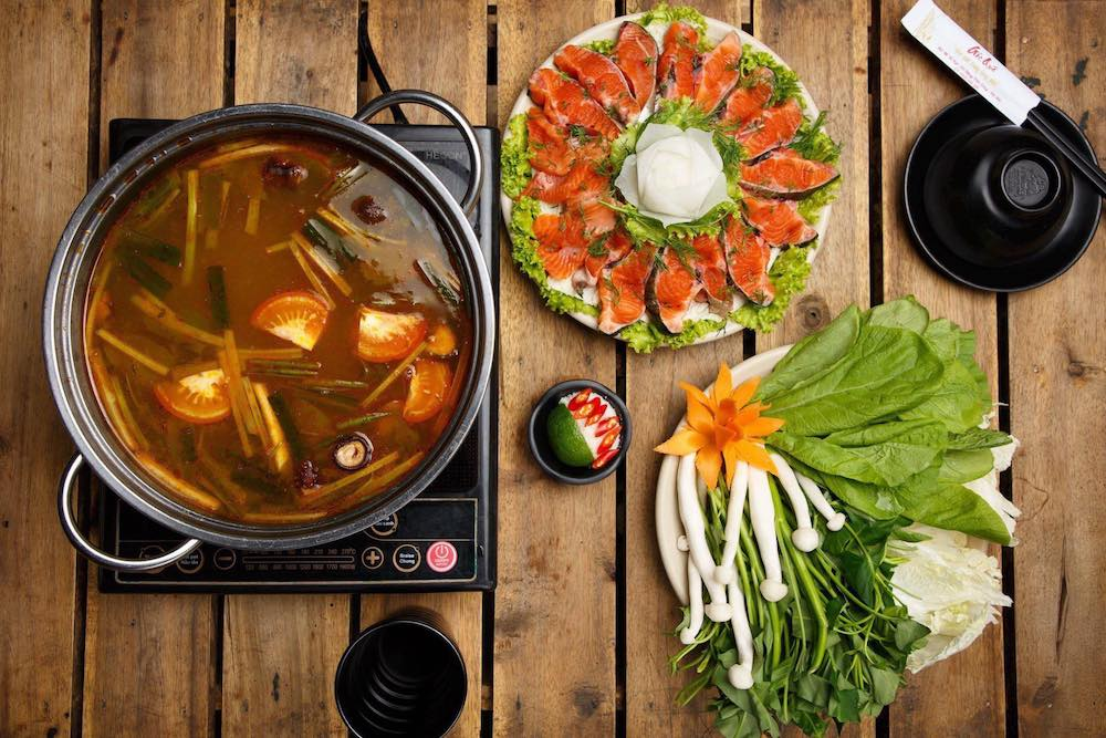 Lẩu cá hồi Sa Pa chinh phục thực khách bởi nước dùng ngọt thanh và thịt cá tươi săn chắc