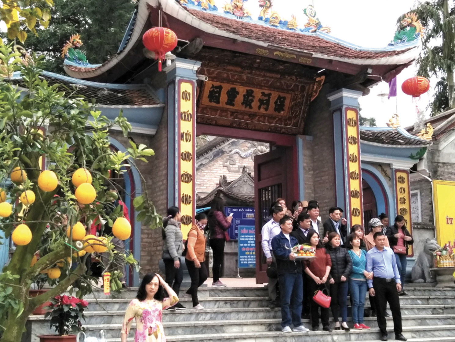 Đền là nơi diễn ra nhiều hoạt động lễ hội truyền thống đặc sắc của địa phương. (Nguồn: Sưu tầm)
