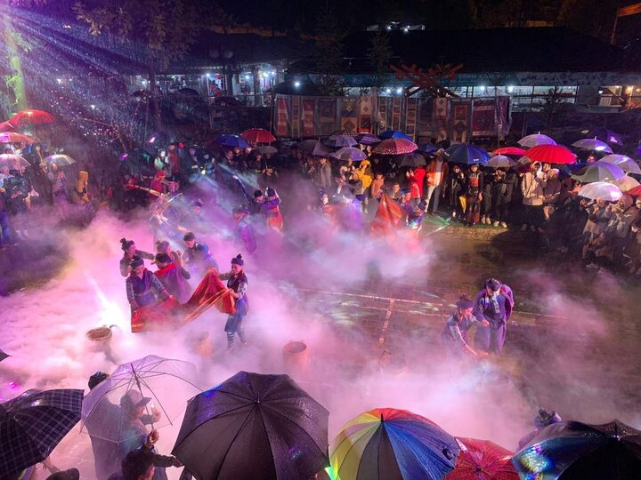 The Sapa Love Market is a beautiful traditional cultural feature of Sapa