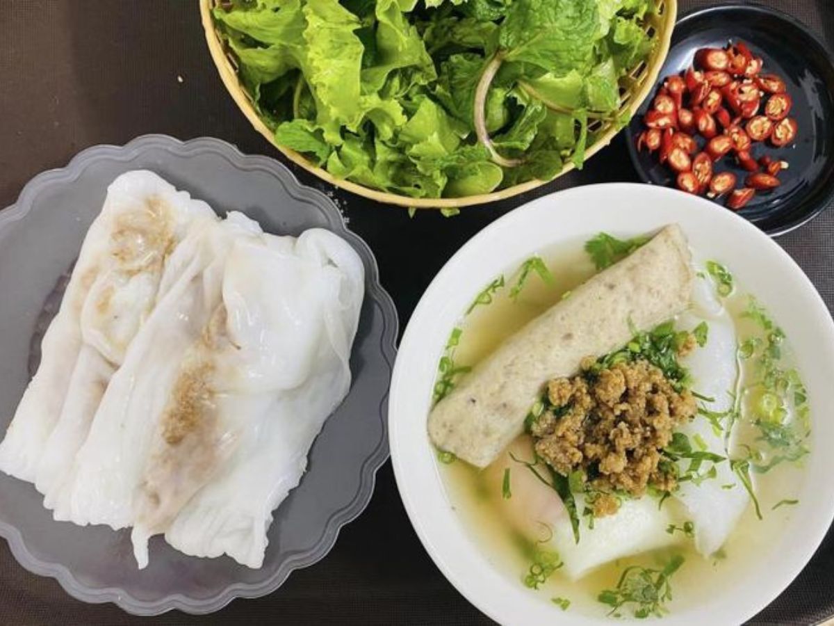 Bánh cuốn Thủy Sơn là quán ăn sáng ngon ở Lào Cai được nhiều du khách lựa chọn. (Nguồn: Sưu tầm)