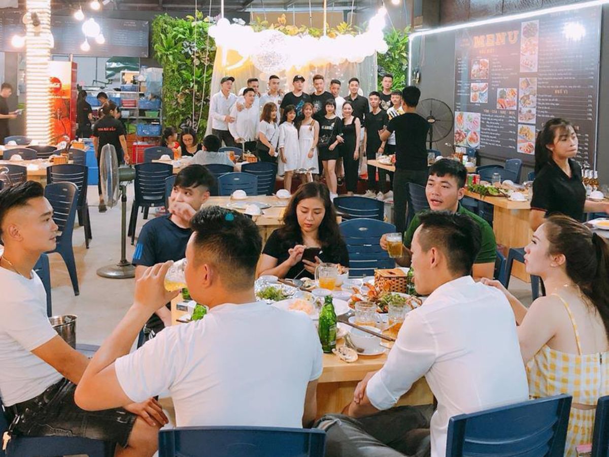 Lẩu – Nướng Duy Bầu là quán ăn đêm ngon ở Lào Cai được yêu thích. (Nguồn: Sưu tầm)