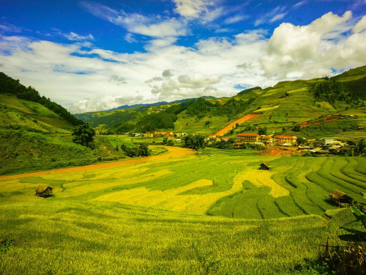 Cung đường từ Mù Cang Chải đến Tú Lệ là hành trình du lịch nổi tiếng nhất vùng Tây Bắc. (Nguồn: Sưu tầm)