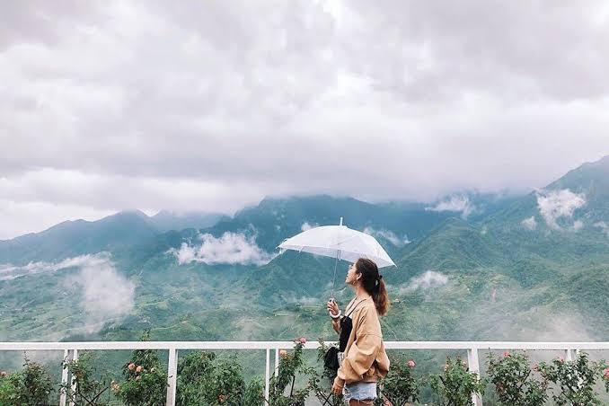 Theo dõi thời tiết và sắp xếp thời gian hợp lý giúp hành trình khám phá Sa Pa tháng 10 thuận tiện hơn.