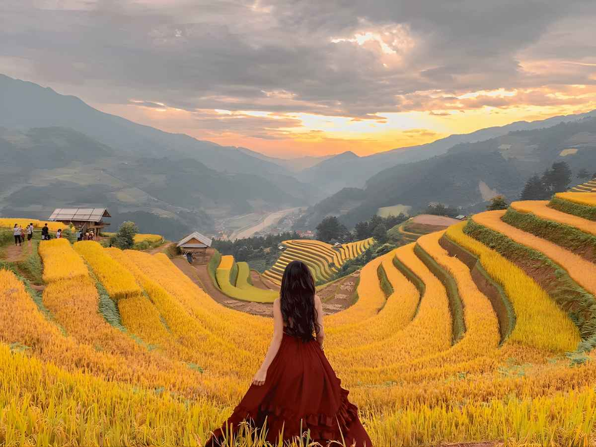Ghi lại những khoảnh khắc nghệ thuật giữa thung lũng ruộng bậc thang kỳ vĩ, nơi bạn có thể săn mây đại ngàn. (Nguồn sưu tầm)