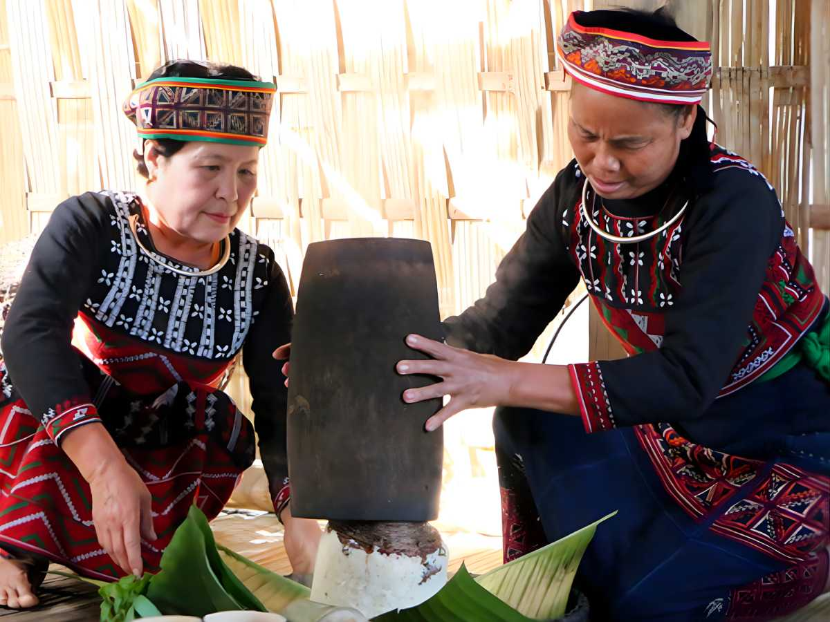 Lễ hội Cơm Mới là nghi lễ tạ ơn nông nghiệp, diễn ra rộn ràng khắp các bản làng Sa Pa. (Nguồn sưu tầm)