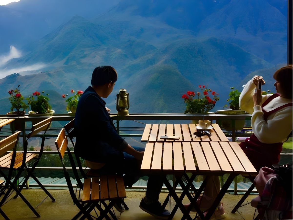 Giá đồ uống tại Fansipan Terrace Cafe từ khoảng 25.000 đến 150.000 đồng. (Nguồn sưu tầm)