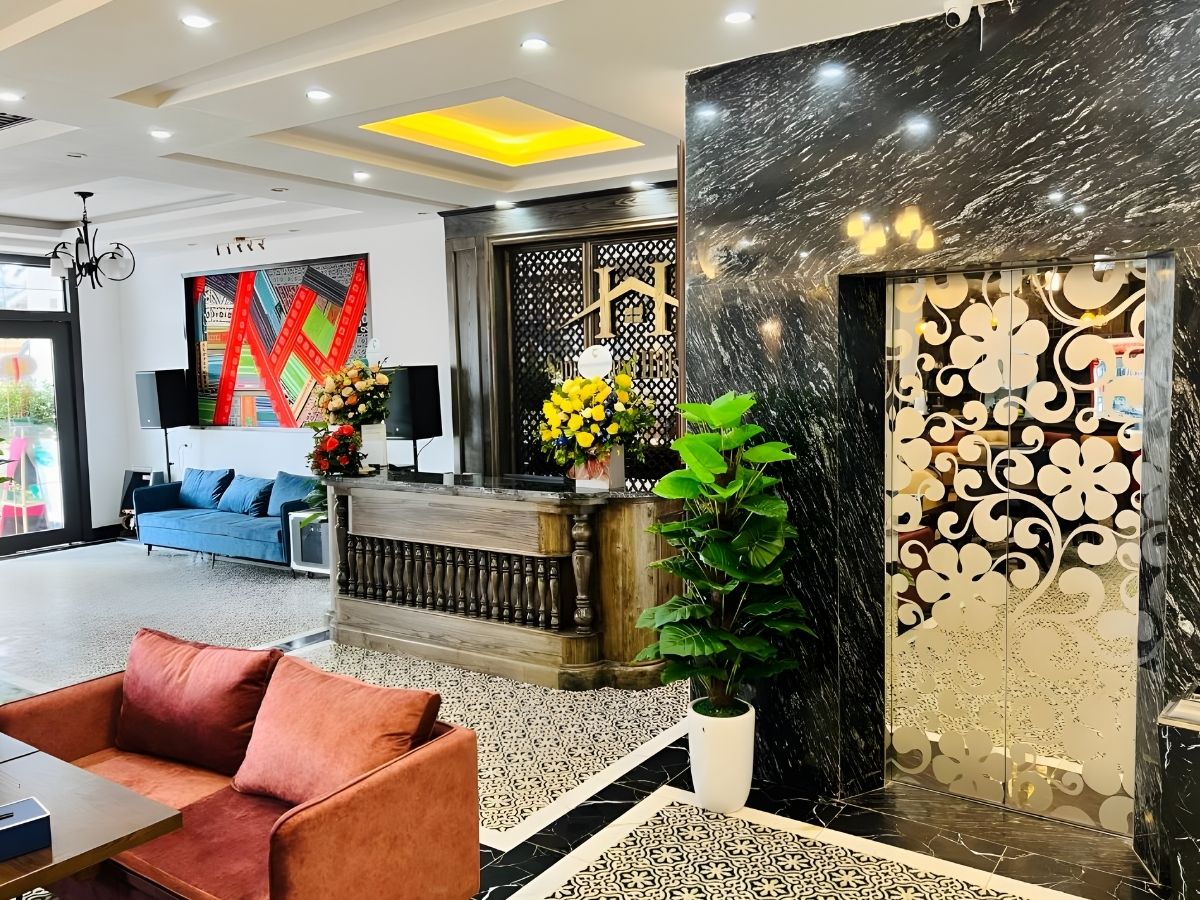 Sa Pa Grand Hotel là một khách sạn nằm trong khu vực trung tâm phường Sa Pa. (Nguồn sưu tầm)