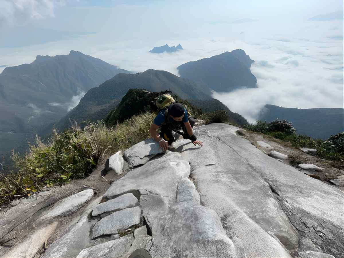 Hành trình 6 giờ xuyên qua thảm thực vật đa dạng để tận hưởng không gian vùng cao Bát Xát. (Nguồn sưu tầm)