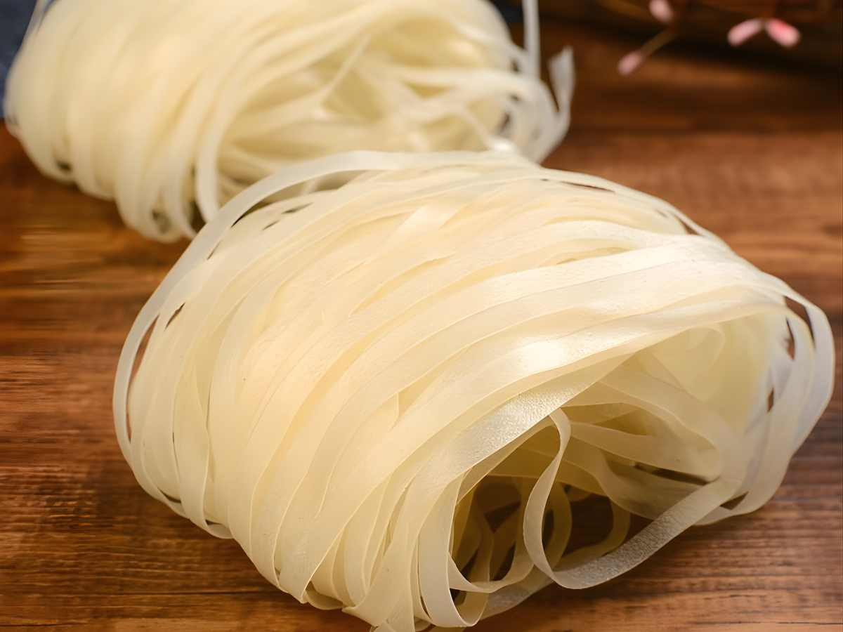 Phở khô (cốn sủi) là sự biến tấu ẩm thực độc đáo tại Lào Cai. (Nguồn sưu tầm)