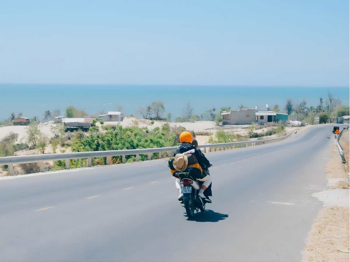 Xe chạy tuyến Hà Nội đến Mù Cang Chải có thể mất từ 6 đến 7 tiếng đến nơi. (Nguồn: Sưu tầm)