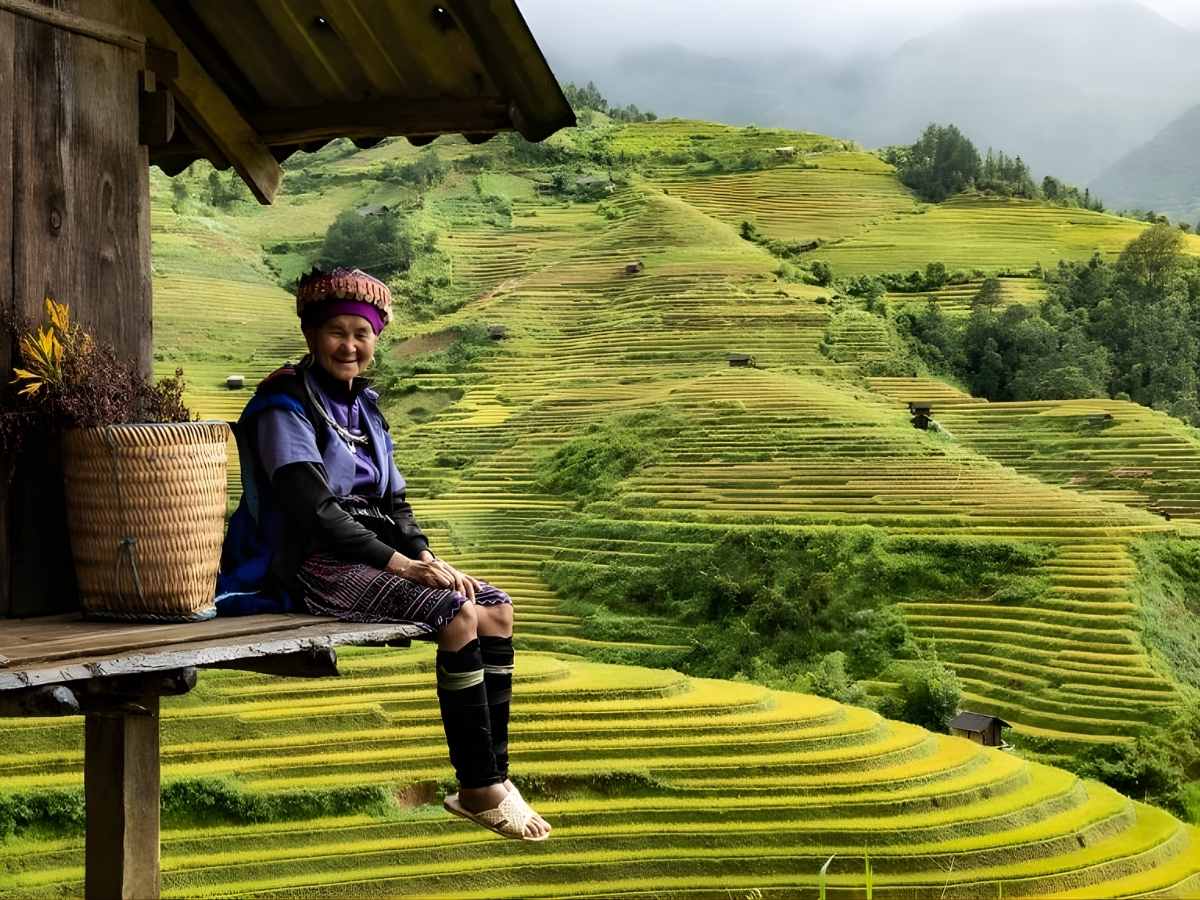 Du khách dừng chân Tú Lệ trước khi tiếp tục hành trình kết hợp khám phá Sa Pa trong chuyến đi Tây Bắc. (Nguồn: Sưu tầm)
