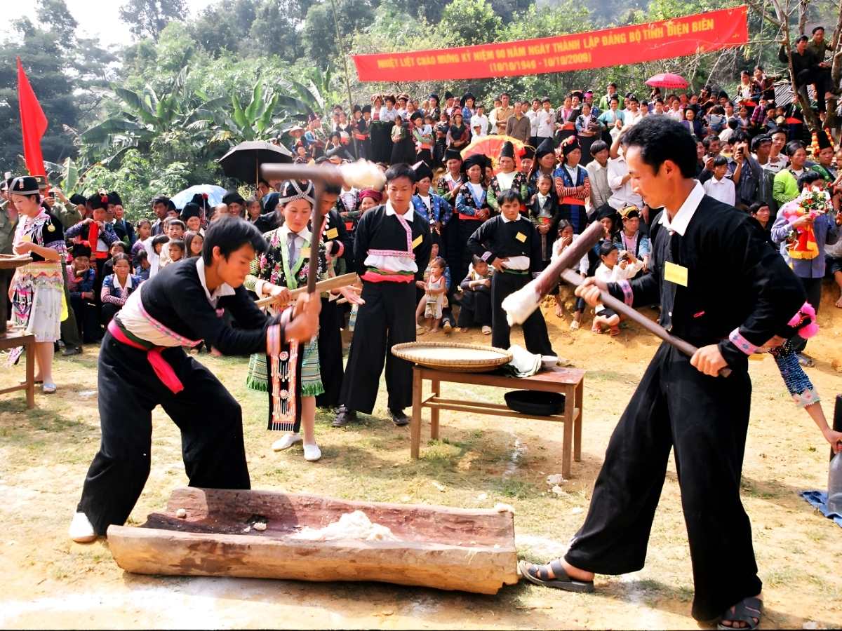 Du khách tham gia hoạt động bản làng cần tôn trọng phong tục địa phương và giữ gìn không gian sinh hoạt cộng đồng. (Nguồn: Sưu tầm)