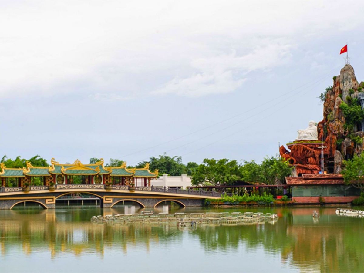 Tham quan giải trí cùng gia đình tại khu du lịch Long Điền Sơn