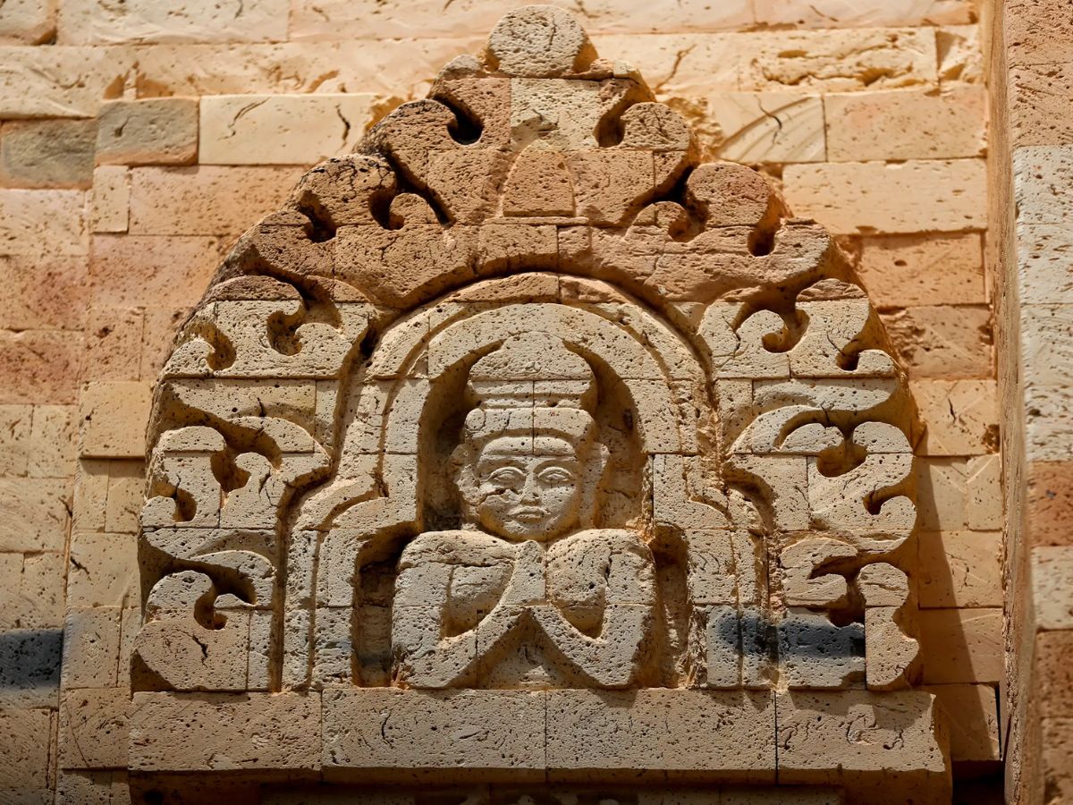 Tháp cổ Bình Thạnh tư liệu khảo cổ lịch sử có giá trị