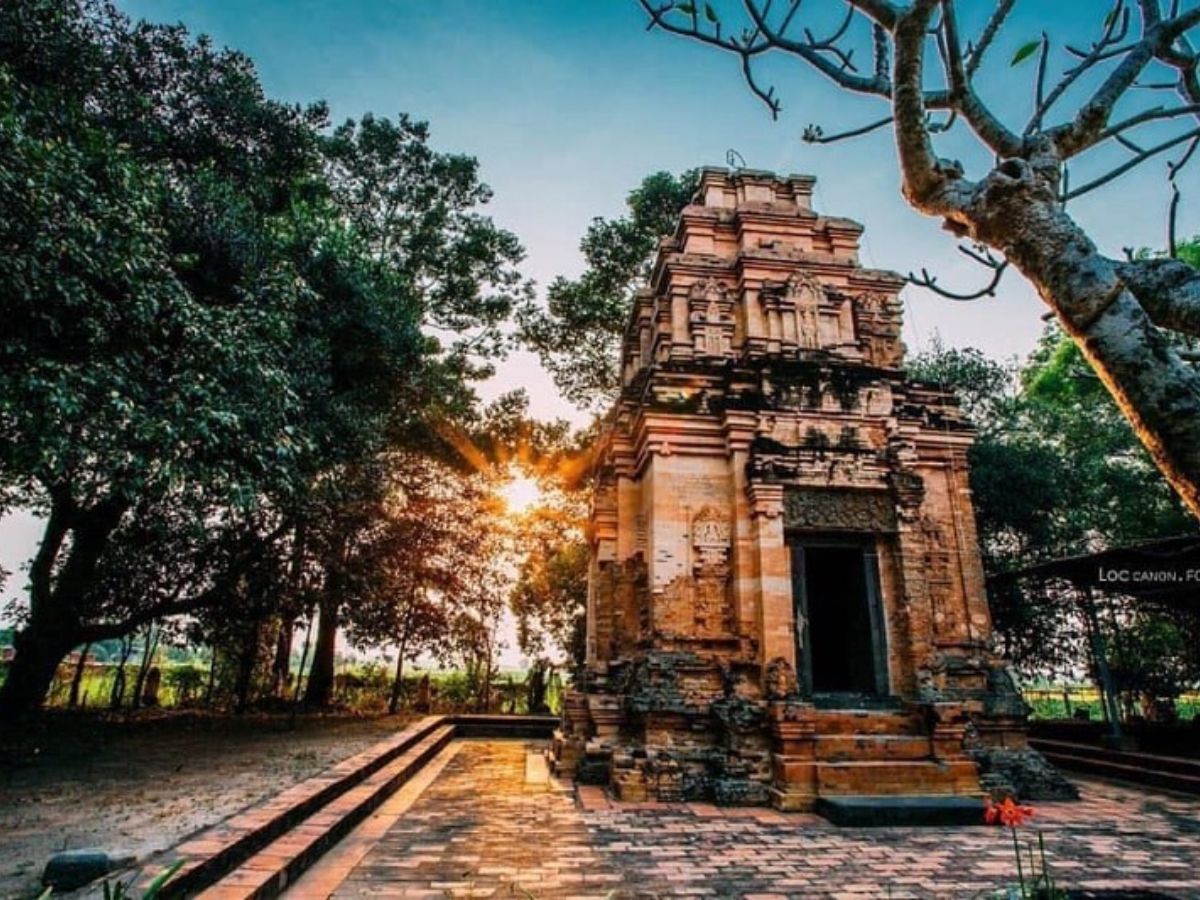 Tháp cổ Bình Thạnh mở ra hướng nghiên cứu của các nhà khảo cổ học