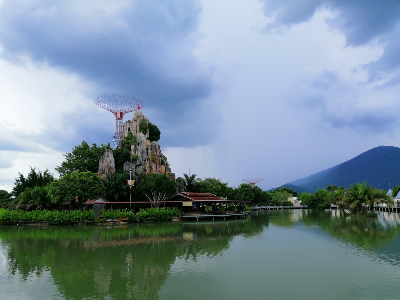 Khu du lịch Long Điền Sơn Tây Ninh.