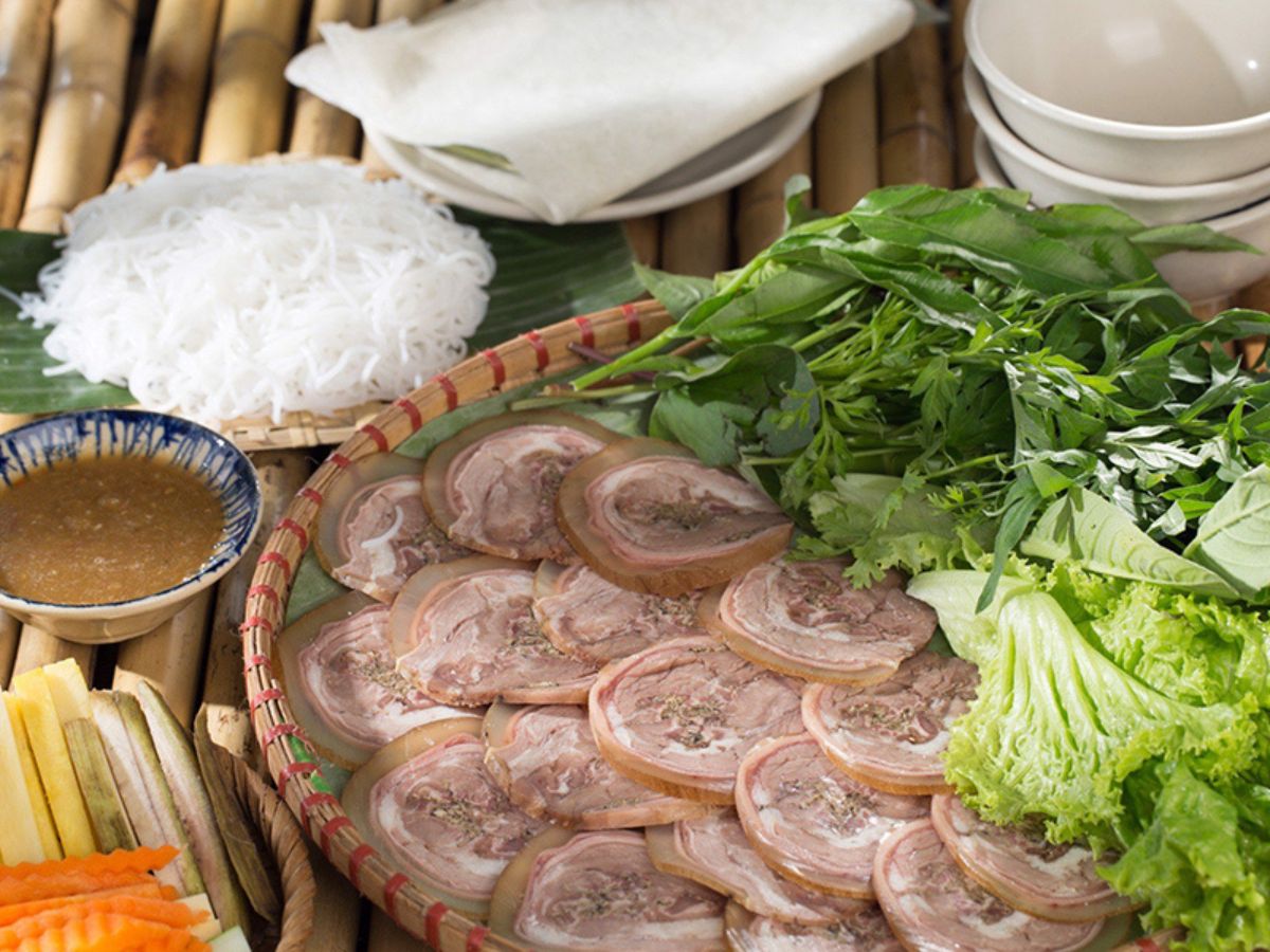 Quán bò tơ Tấn Minh địa chỉ quen thuộc của thực khách sành ăn.