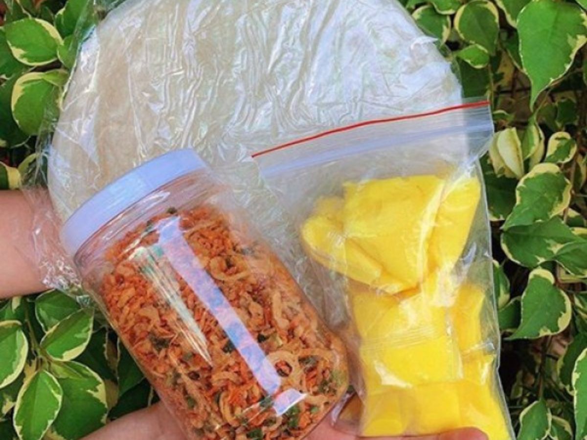Mua bánh tráng bơ Tây Ninh làm quà, món ăn vặt thú vị.