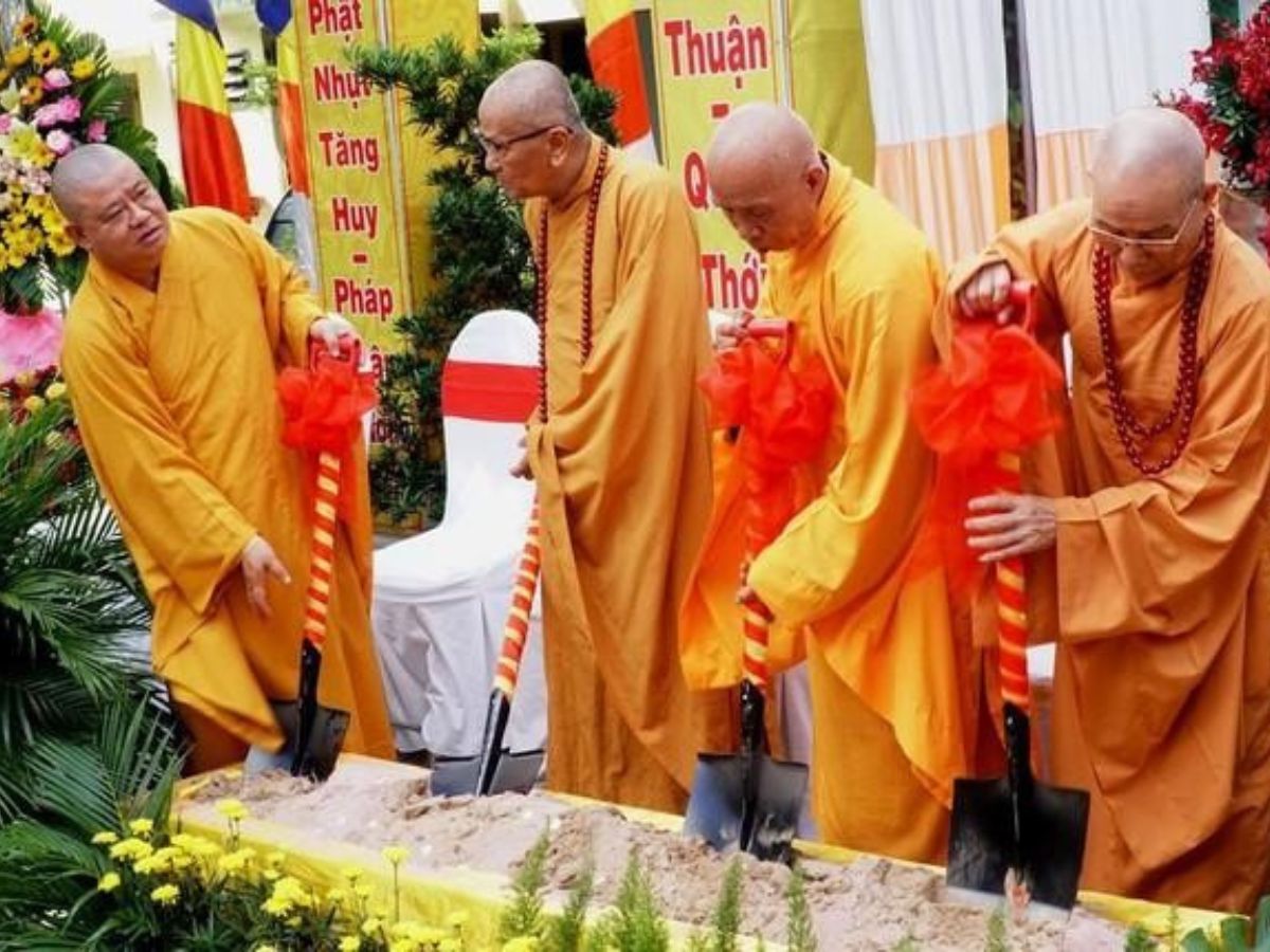 Chùa Giác Ngạn được trùng tu nhiều lần nhờ nguồn quỹ cộng đồng.