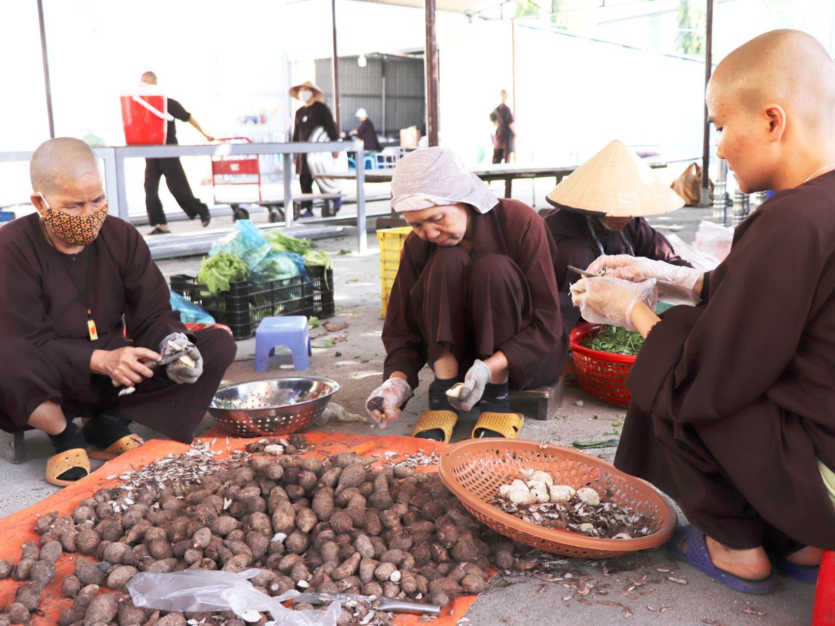 Chùa Tứ Phước có nhiều hoạt động cộng đồng ý nghĩa.