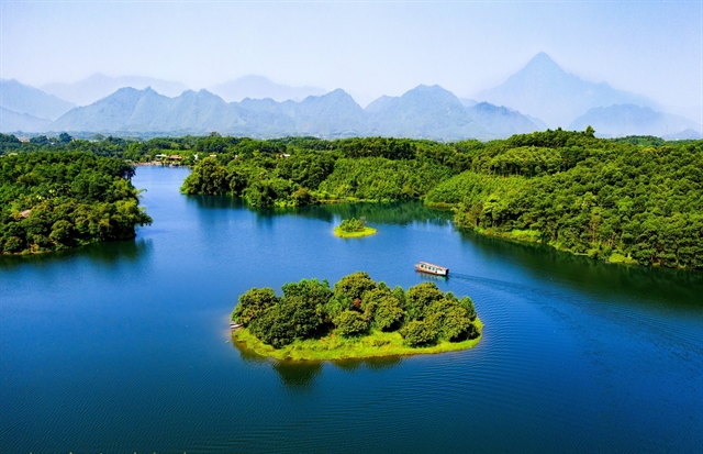 In Ma Thien Lanh Valley, tourists have the chance to contemplate hundreds of hectares of primeval forest