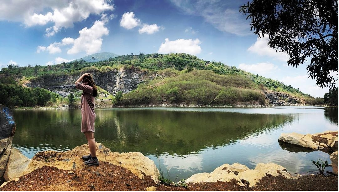 The tranquil atmosphere in Ma Thien Lanh Valley