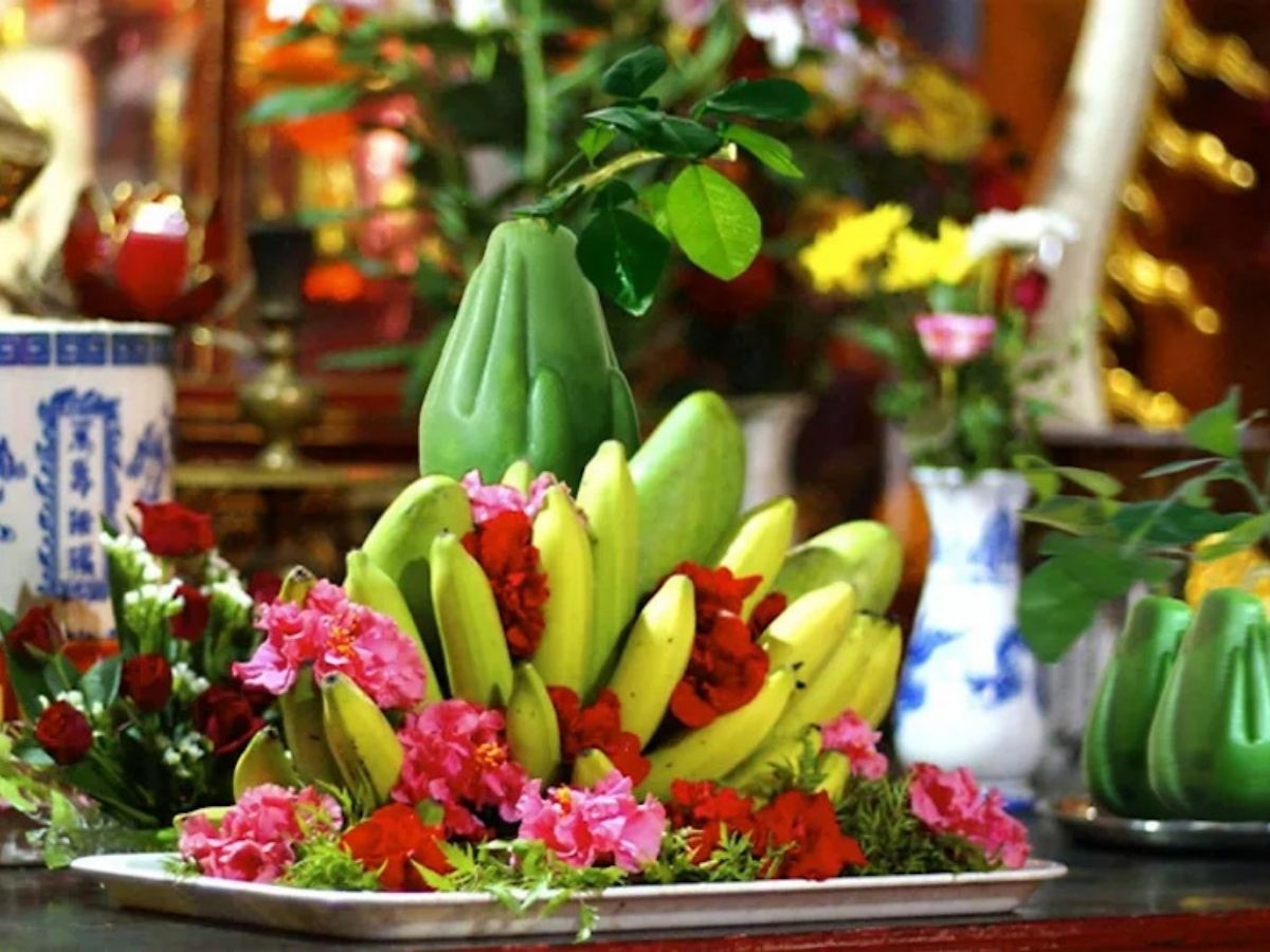 Mâm lễ khấn chùa Bà đơn giản nhưng thành tâm