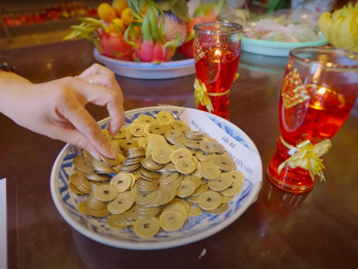 Ý nghĩa của việc cầu lộc, cầu an, cầu tài tại núi Bà Đen.