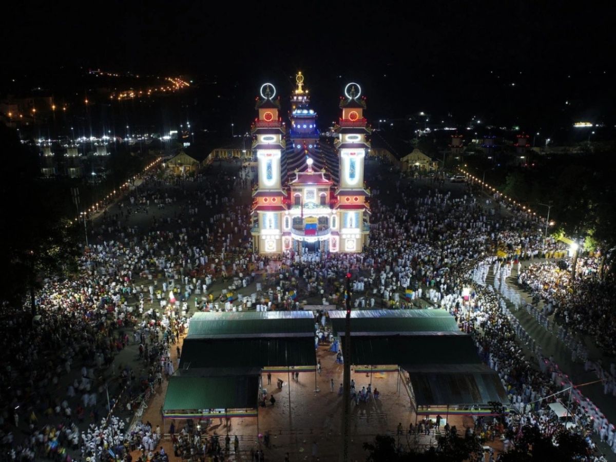 Du khách cần giữ trật tự và tuân thủ hướng dẫn của lực lượng an ninh khi tham gia các sự kiện đông người, lễ hội tại Tây Ninh.