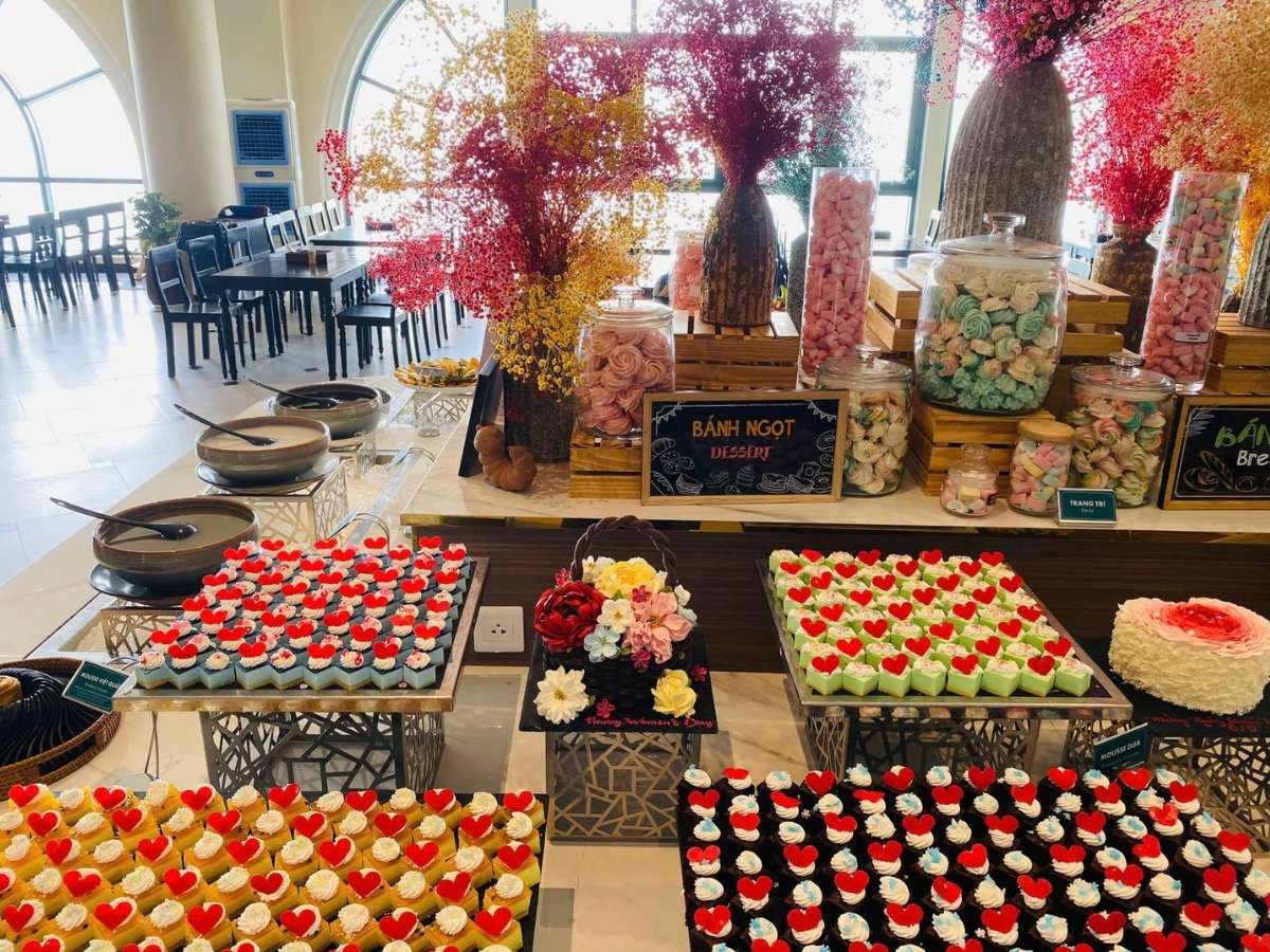 Du khách cũng có thể đặt buffet Sun World Ba Den Mountain thông qua các đối tác lữ hành uy tín.