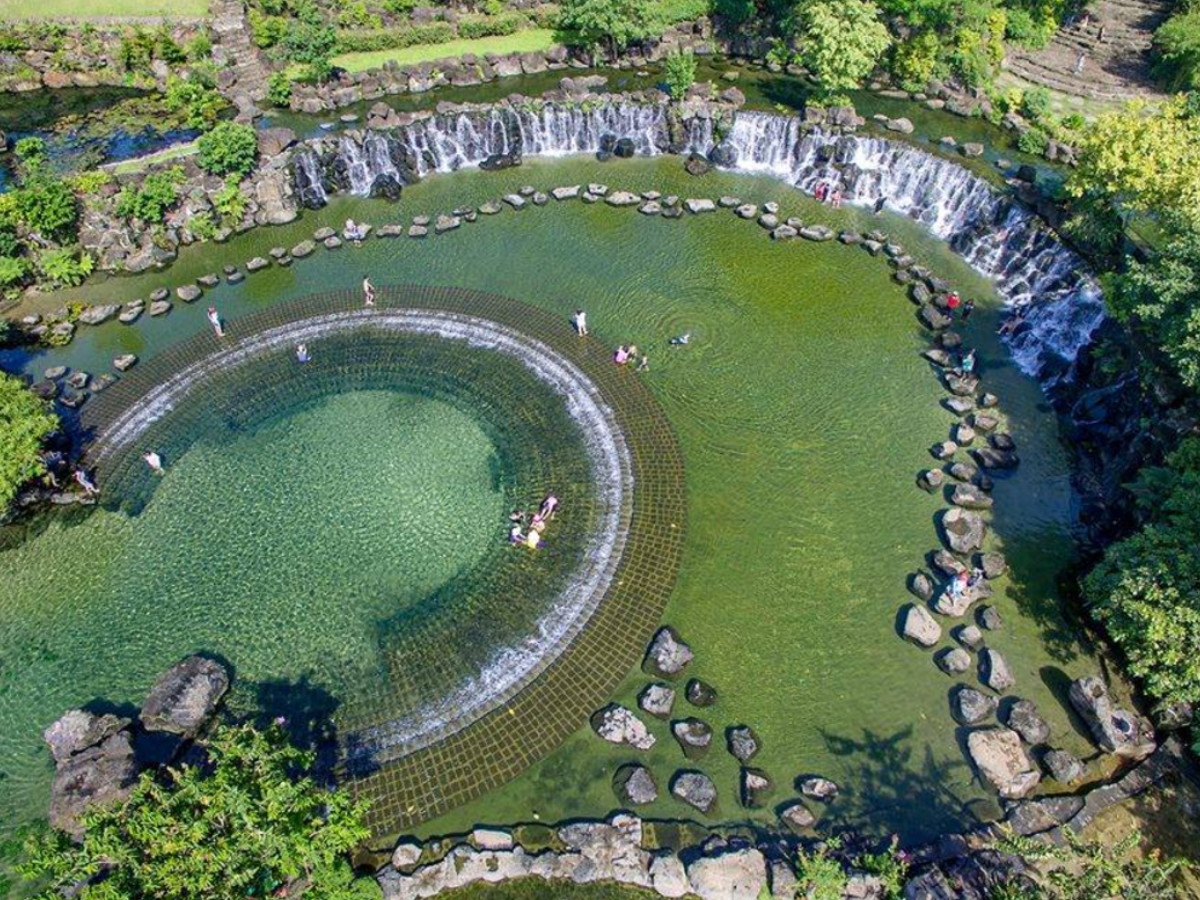 Du khách chọn địa điểm nên sở hữu không gian đẹp, lãng mạn và nhiều góc check-in ấn tượng