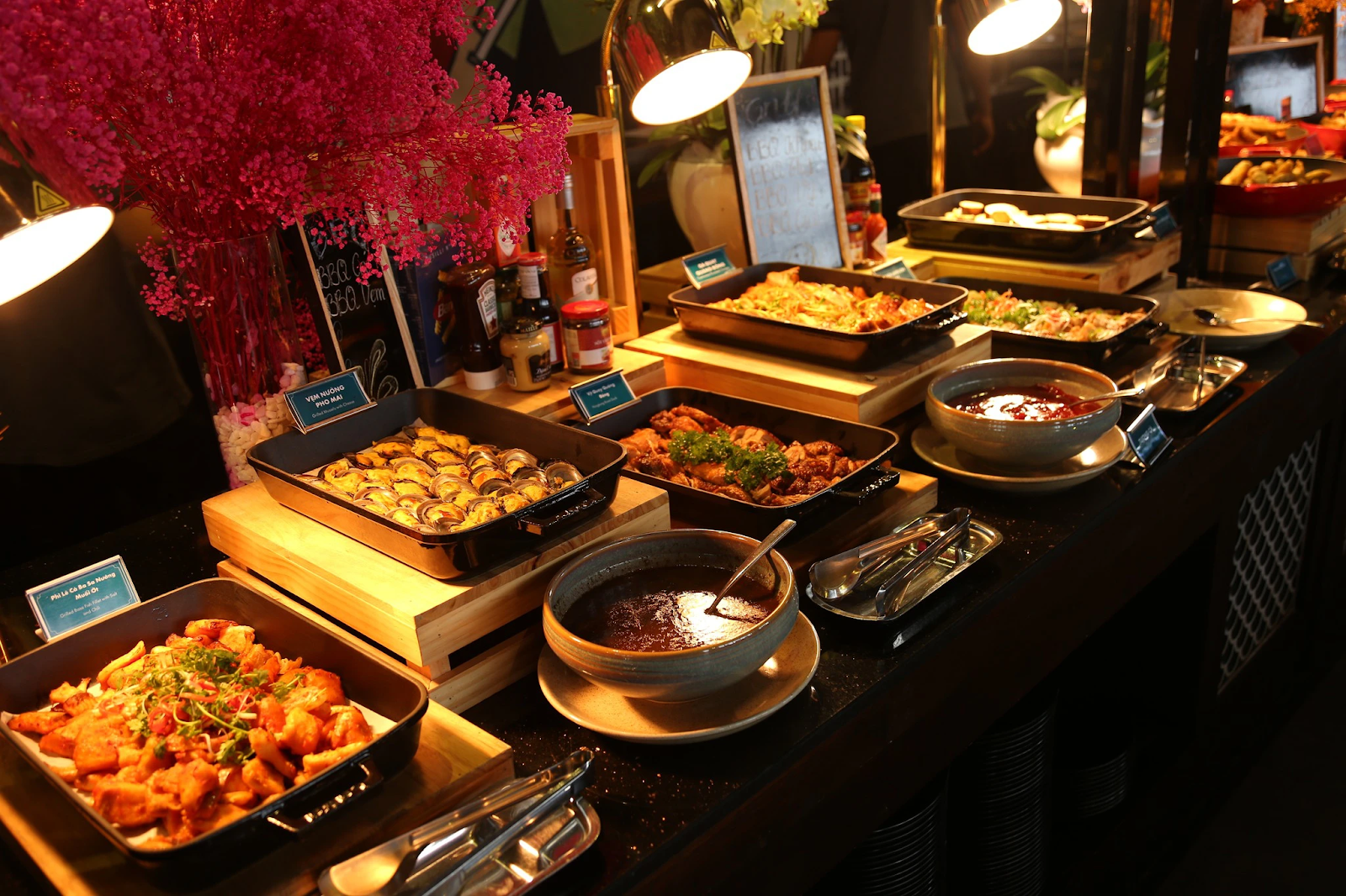 Combo vé cáp treo và buffet tại Sun World Ba Den được nhiều du khách lựa chọn vì sự tiện lợi.