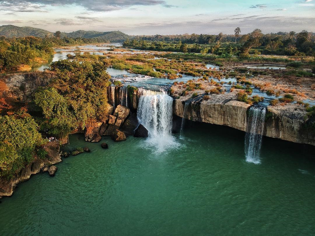 Dray Nur waterfall flows through the highlands of Dak Lak (Photo: Collected)