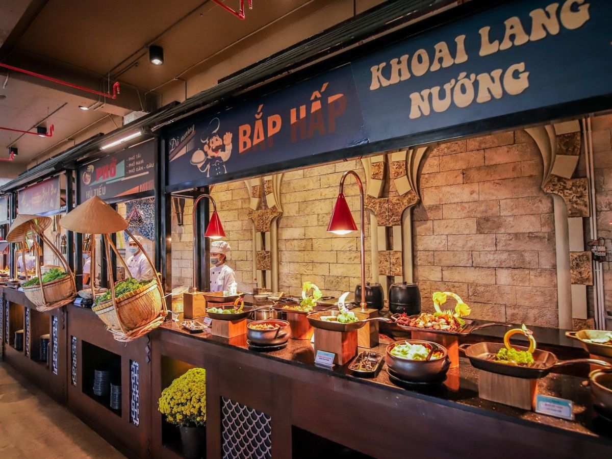 Nhà hàng buffet Vân Sơn nằm trên đỉnh với thực đơn phong phú