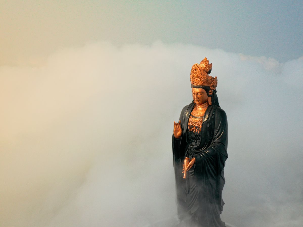 The Tay Bo Da Son Bodhisattva Statue symbolizes serenity, compassion, and the wish for peace for all beings.
