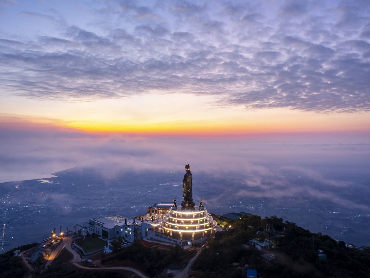 Khám phá hệ sinh thái Sun World Ba Den Mountain trong hành trình du lịch Tây Ninh.