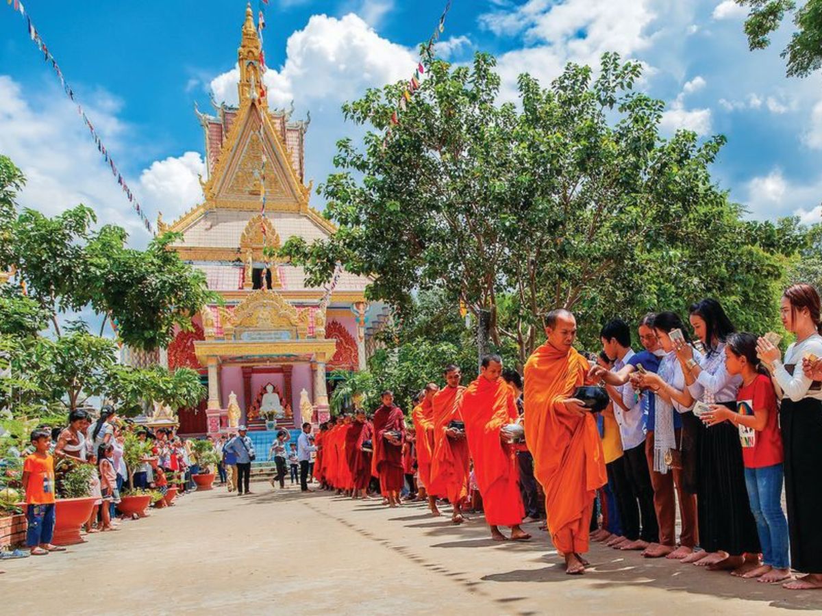 Không gian chùa Khmer Khedol mang đến cảm giác yên bình.