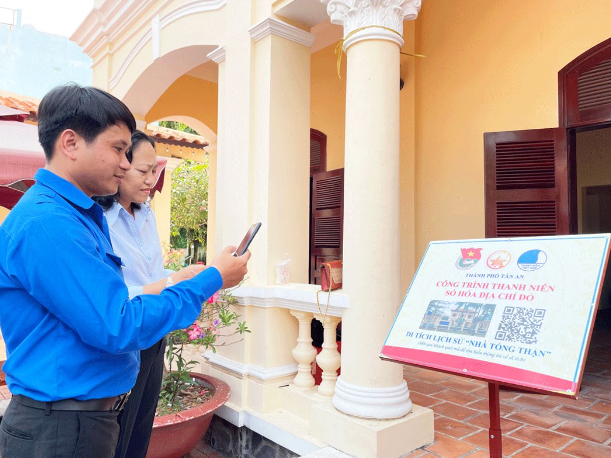 Giai đoạn mùa khô, thời tiết thuận lợi để du khách khám phá Nhà Tổng Tận