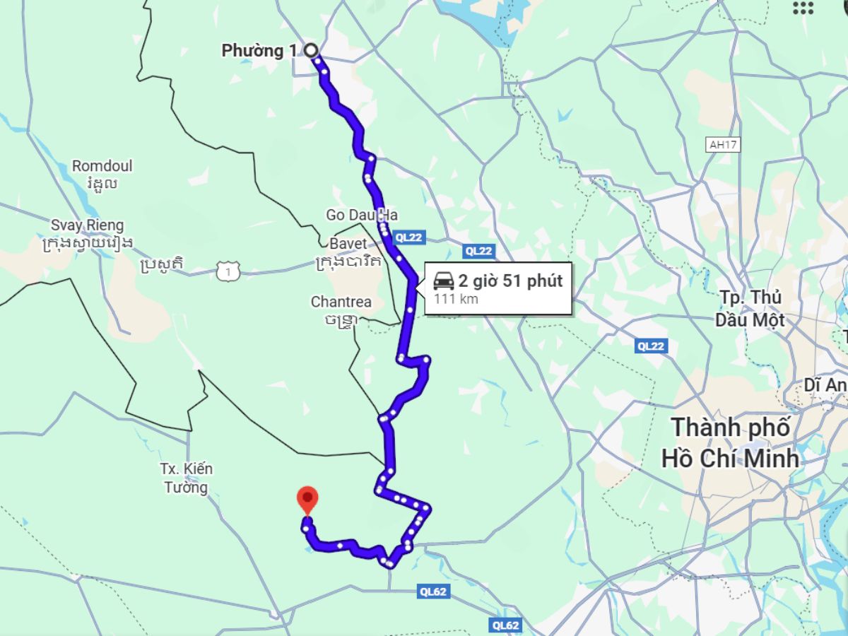Du khách di chuyển từ trung tâm Tây Ninh đế Cánh Đồng Bất tận khoảng 110-120 km.